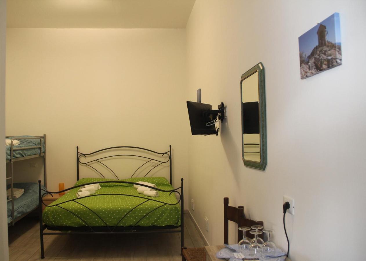 B&B Poggio Di Balestrino מראה חיצוני תמונה